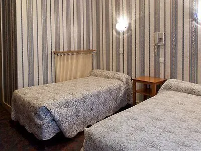 Grand Hotel De Paris 2*,  France